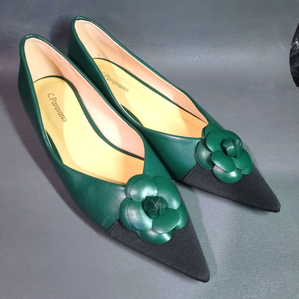 C. Paravano Women's Green and Black Pointed Toe Flats Shoes US Size 8.5